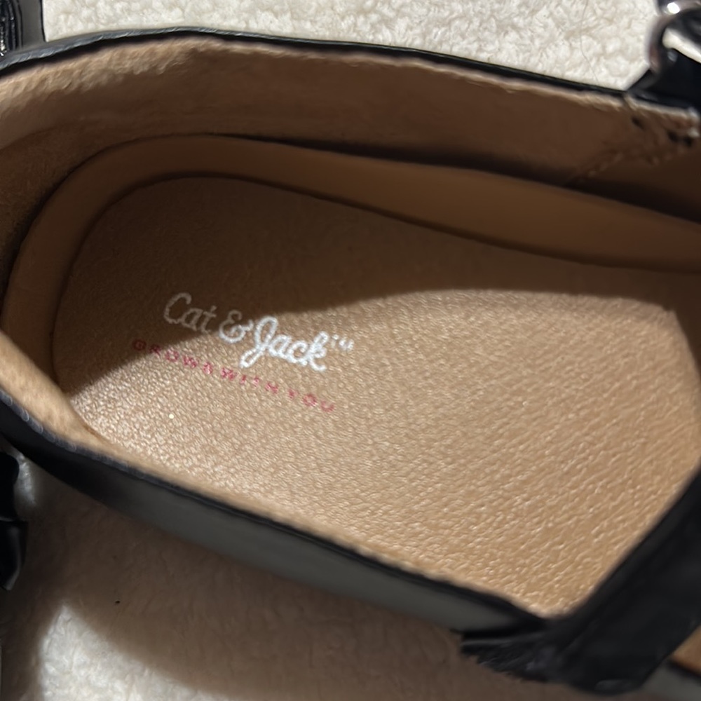Cat & Jack Black dress Shoes w/Velcro Straps. Size 2 - Picture 6 of 6